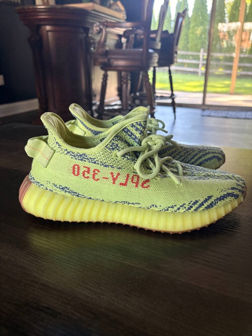 YEEZY BOOST 350 V2 SEMI FROZEN YELLOW